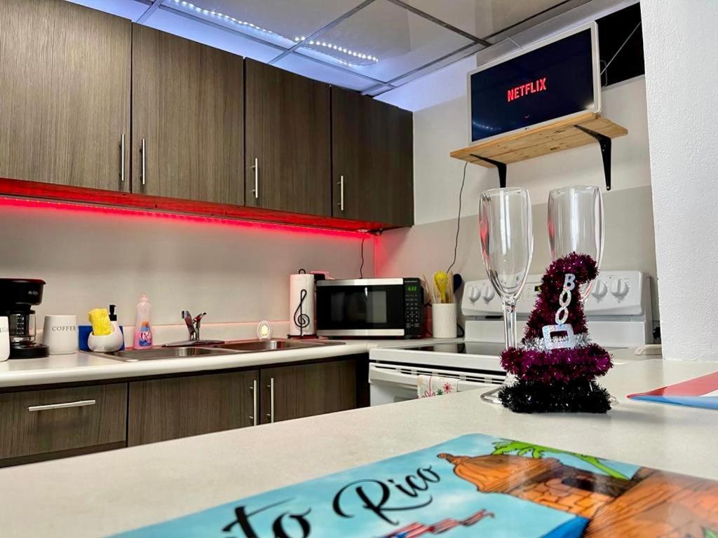 Condado Beachfront Tantra Apartment 圣胡安 外观 照片